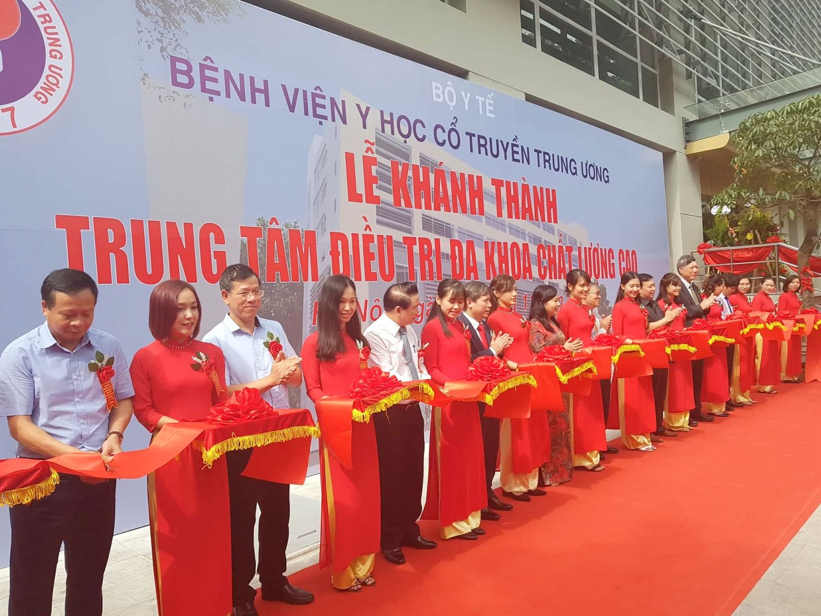 Công ty Cổ phần Đầu tư HDN tham dự lễ khánh thành Trung tâm Điều trị Đa khoa chất lượng cao của Bệnh viện Y học cổ truyền Trung ương