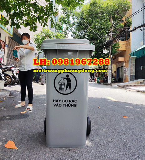 Thun-rac-nhua-mau-ghi-240L.jpg