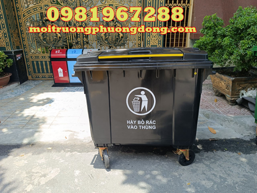 Thung-dung-rac-660l-co-banh-xe.jpg