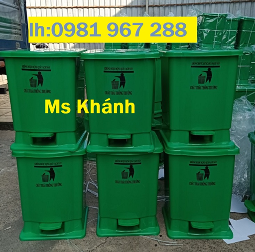 Thung-rac-dap-chan-20L.jpg