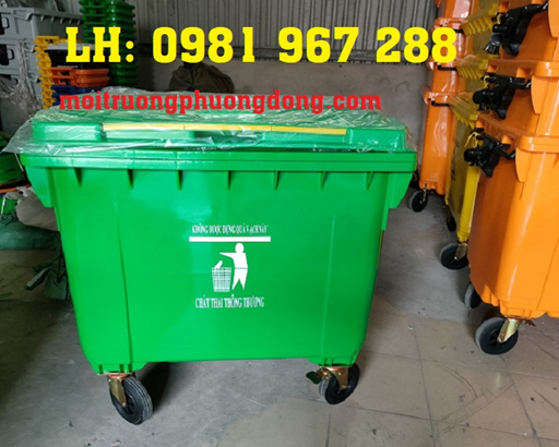 Xe-thu-gom-rac-nhua-60L.jpg