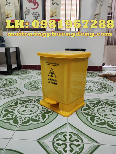 thung-dung-rac-nhua-30L.jpg