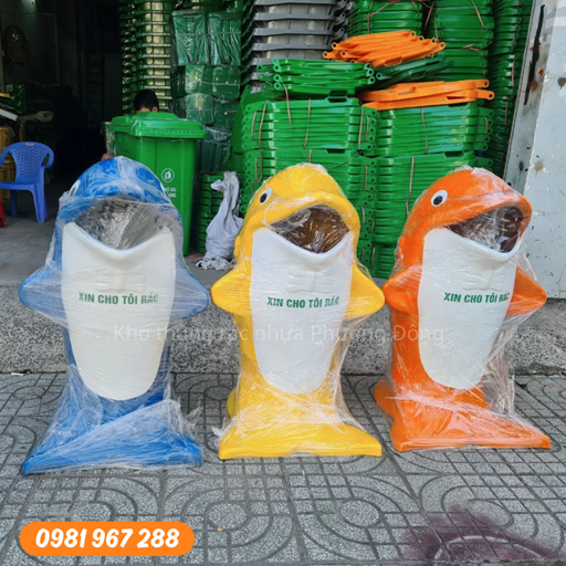 xuong-sx-thung-rac-hinh-ca-heo-theo-mau.png