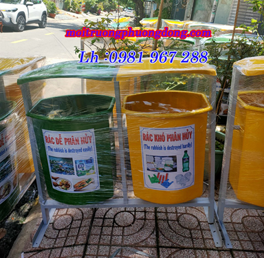 Thùng rác 2 ngăn có mái che ngoài trời