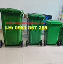 Thung-rac-1000-L-mau-xanh.jpg
