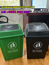 Thung-rac-nap-lat-40L.jpg