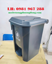 Thung-rac-nhua-30-lit-mau-xam-dap-chan.jpg