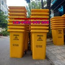 Thung-rac-nhua-hdpe-120L-y-te.jpg