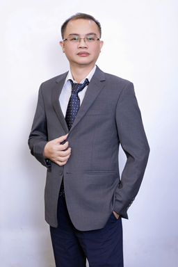 ÔNG NGUYỄN DUY HUYẾN